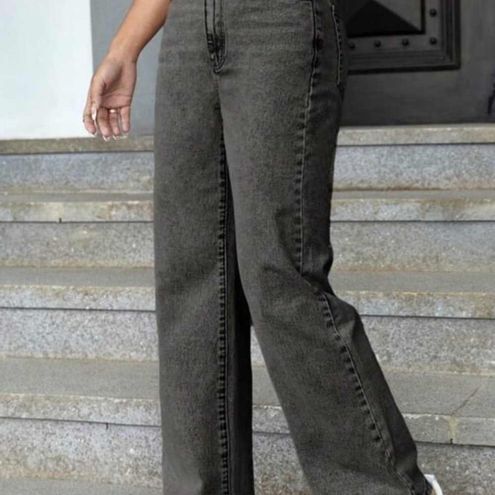 Classic Black Women's Jeans NWOT size 12